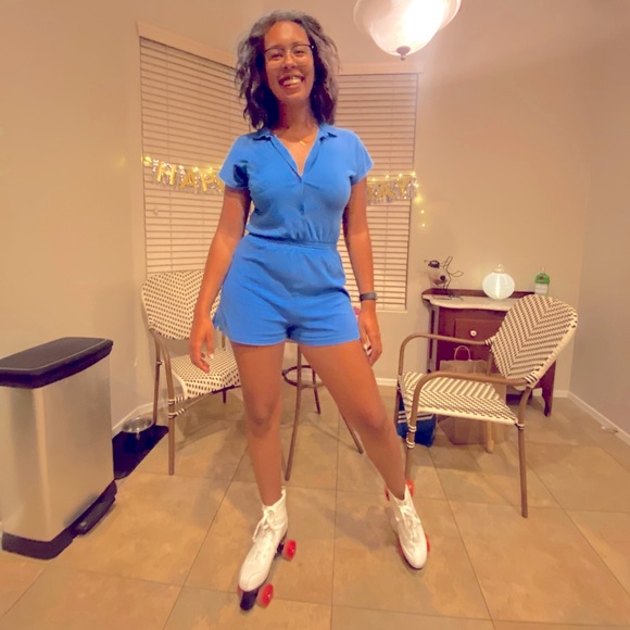 Meet your Posher, Aza - Picture 2 of 4